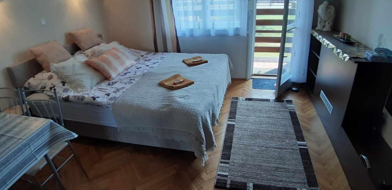 Apartament Rosy Apartman Vonyarcvashegy Zewnętrze zdjęcie