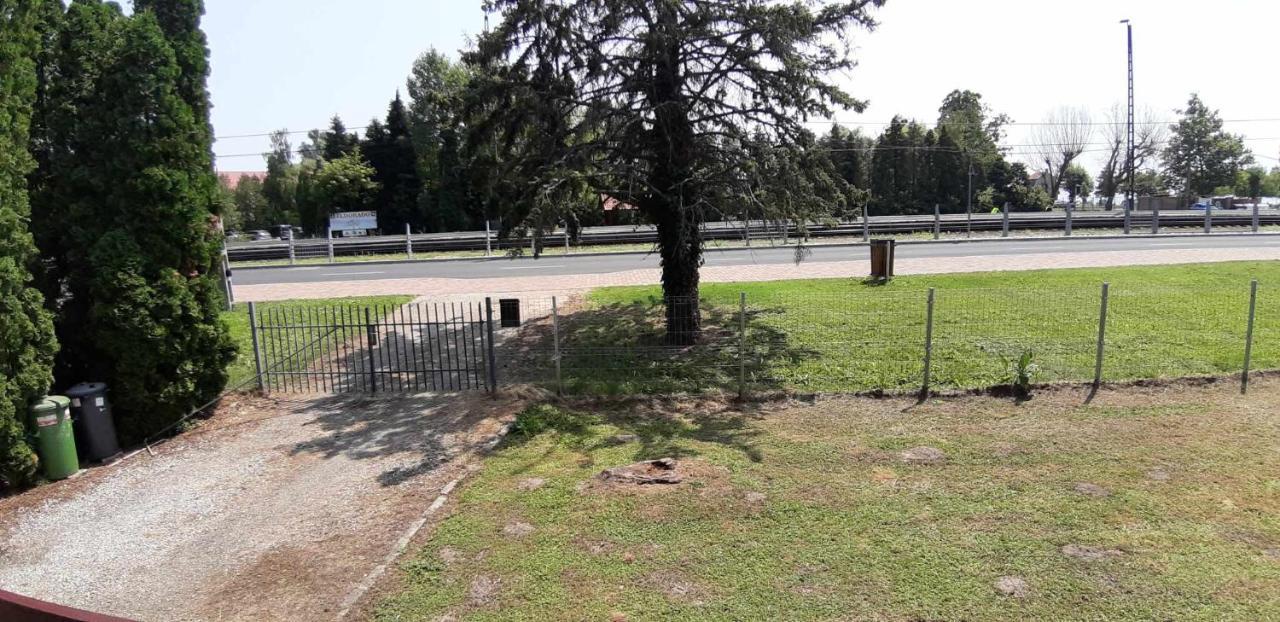 Apartament Rosy Apartman Vonyarcvashegy Zewnętrze zdjęcie